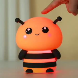 i-Total Luce Notturna in Silicone Bee Ape Lampada LED Ricaricabile RGB Touch